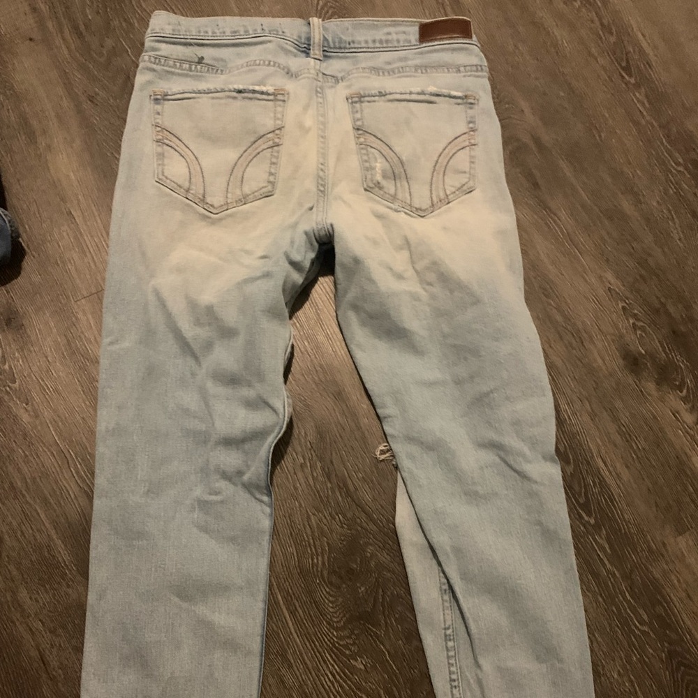 Hollister ripped low rise mom jeans